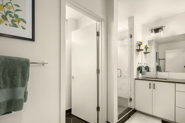 primary_bathroom_33